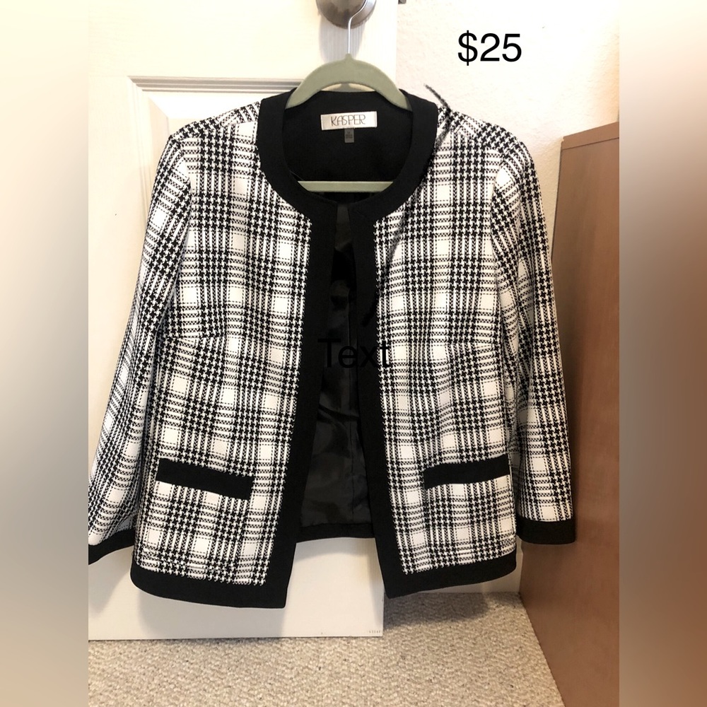 Kasper Women's Black & White Plaid Collarless Jacket